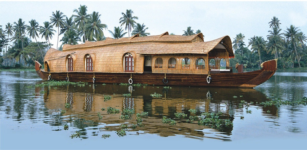 Serene Kerala – Backwaters, Hills & Shores